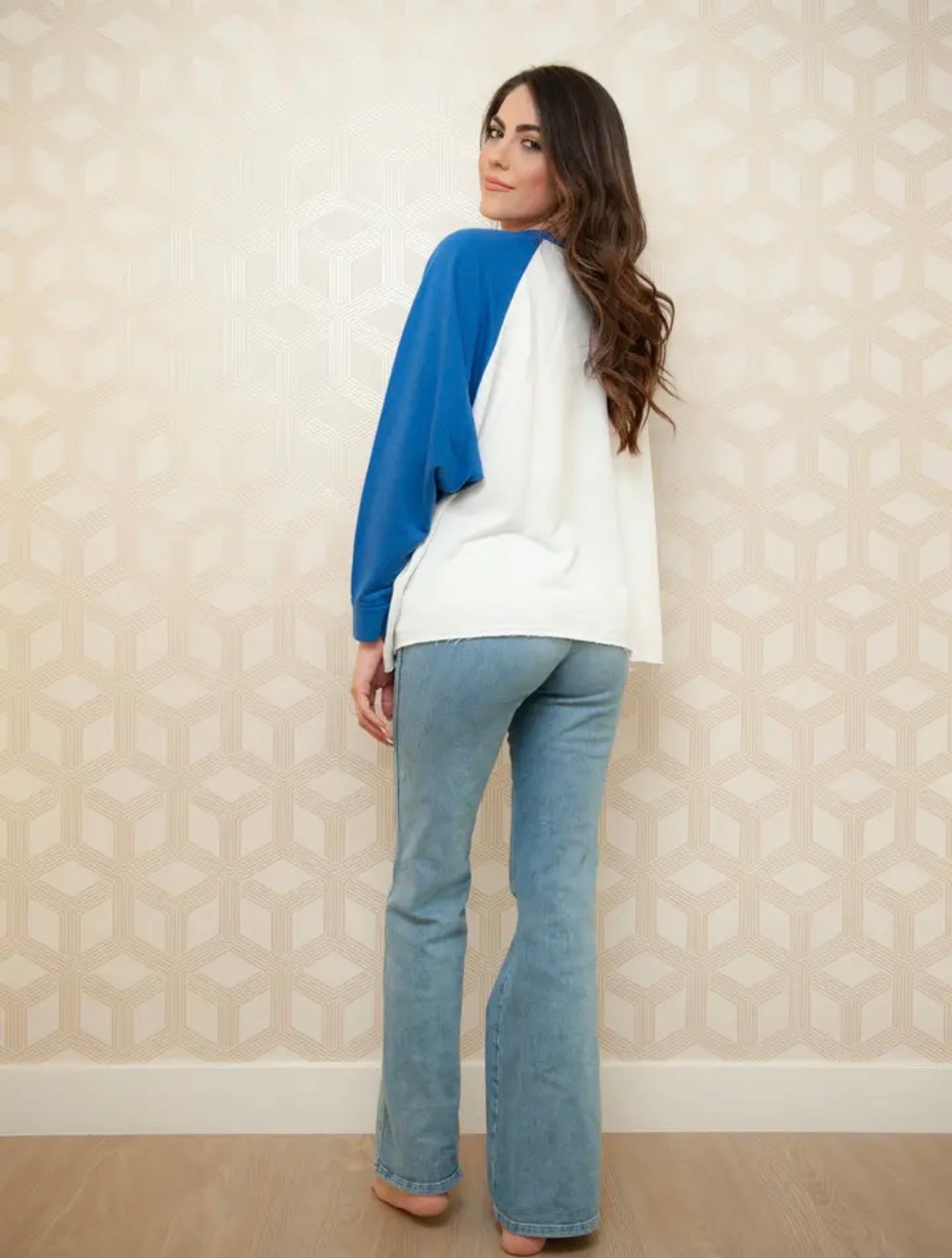 Women’s Baseball Raglan Sweatshirt