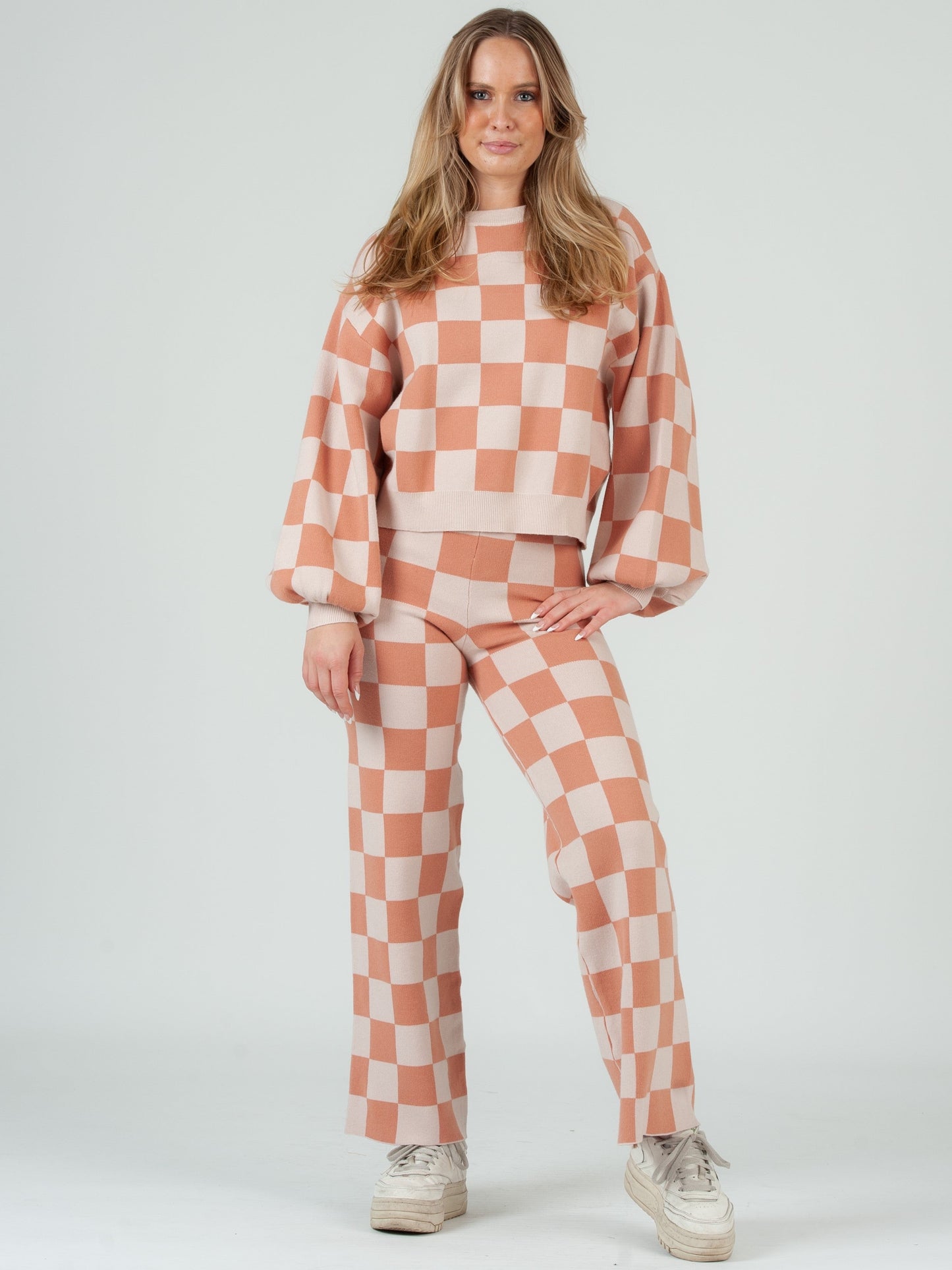 Women’s Checkered Crew Neck Sweater