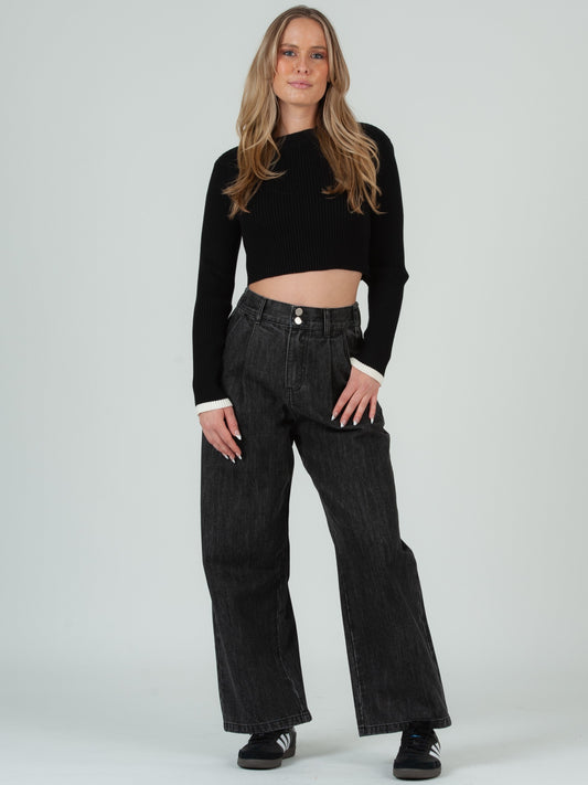 Women’s Ribbed Crew Neck Sweater