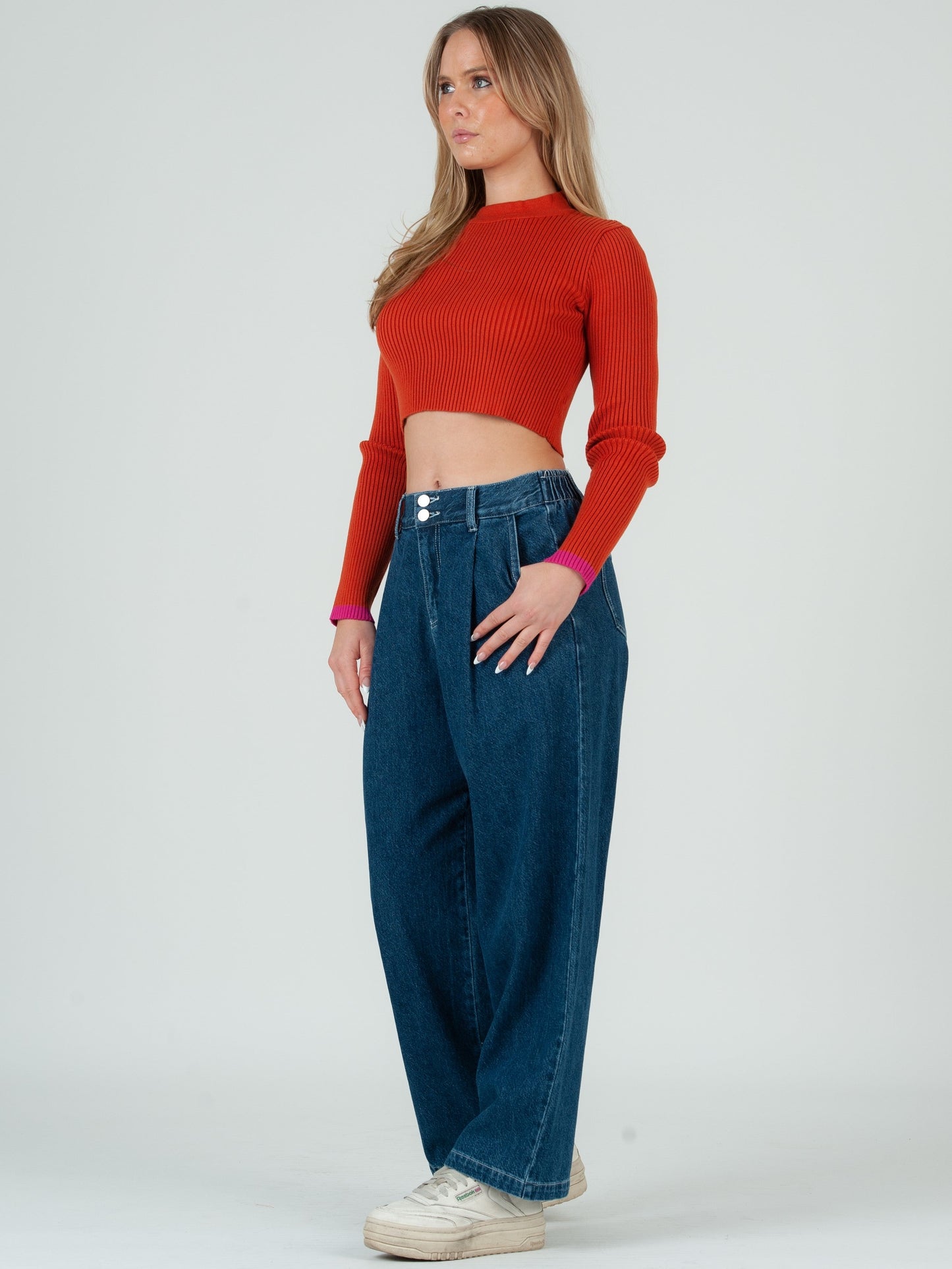 Women’s Ribbed Crew Neck Sweater