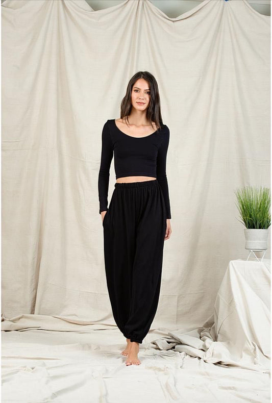 Women’s Seamless Scoop Neck Long Sleeve Top