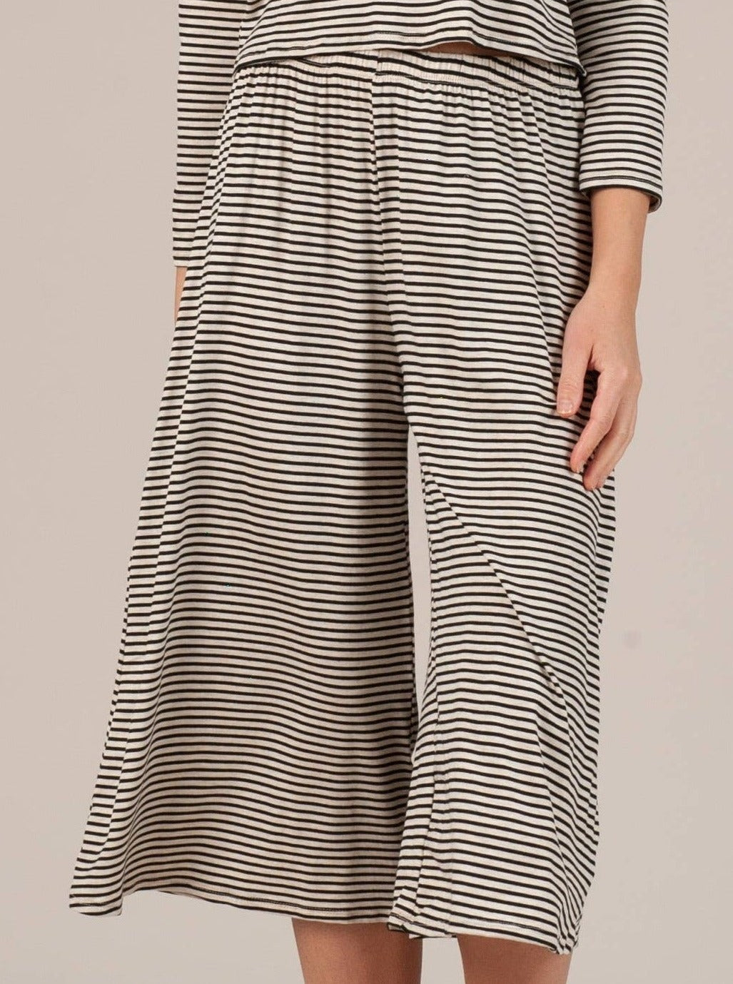 Women’s Knit Gaucho Pants