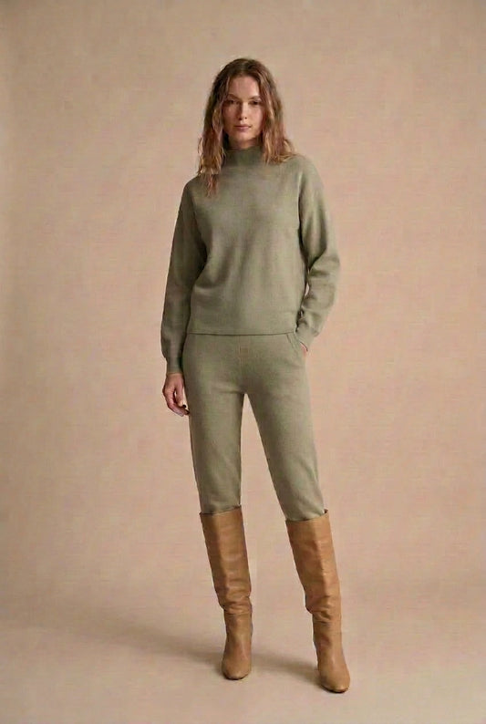 Women’s Mock Neck Knit Sweater