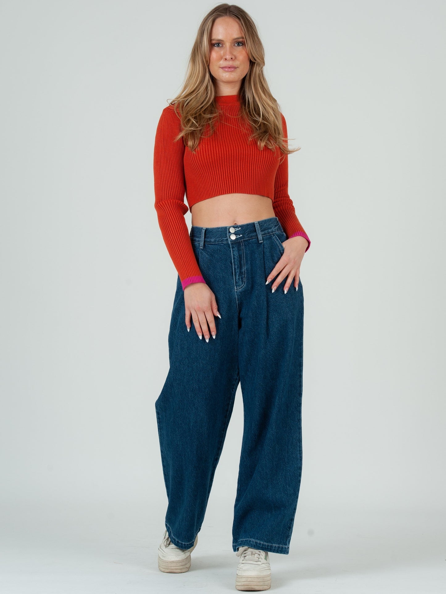 Women’s Ribbed Crew Neck Sweater